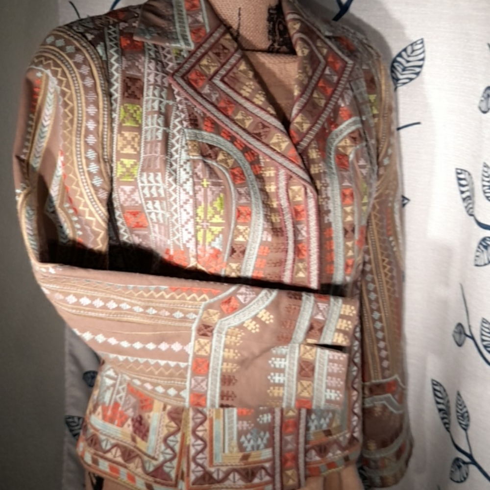 Embroidered Blazer.